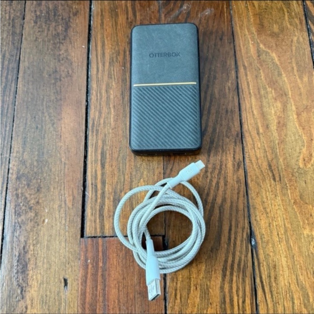 Otterbox Charging Block